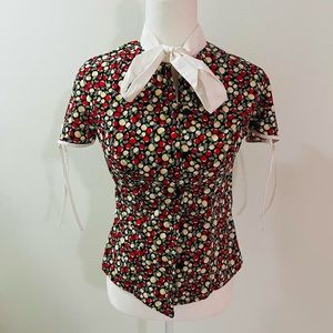 Unique Vintage Apple print blouse